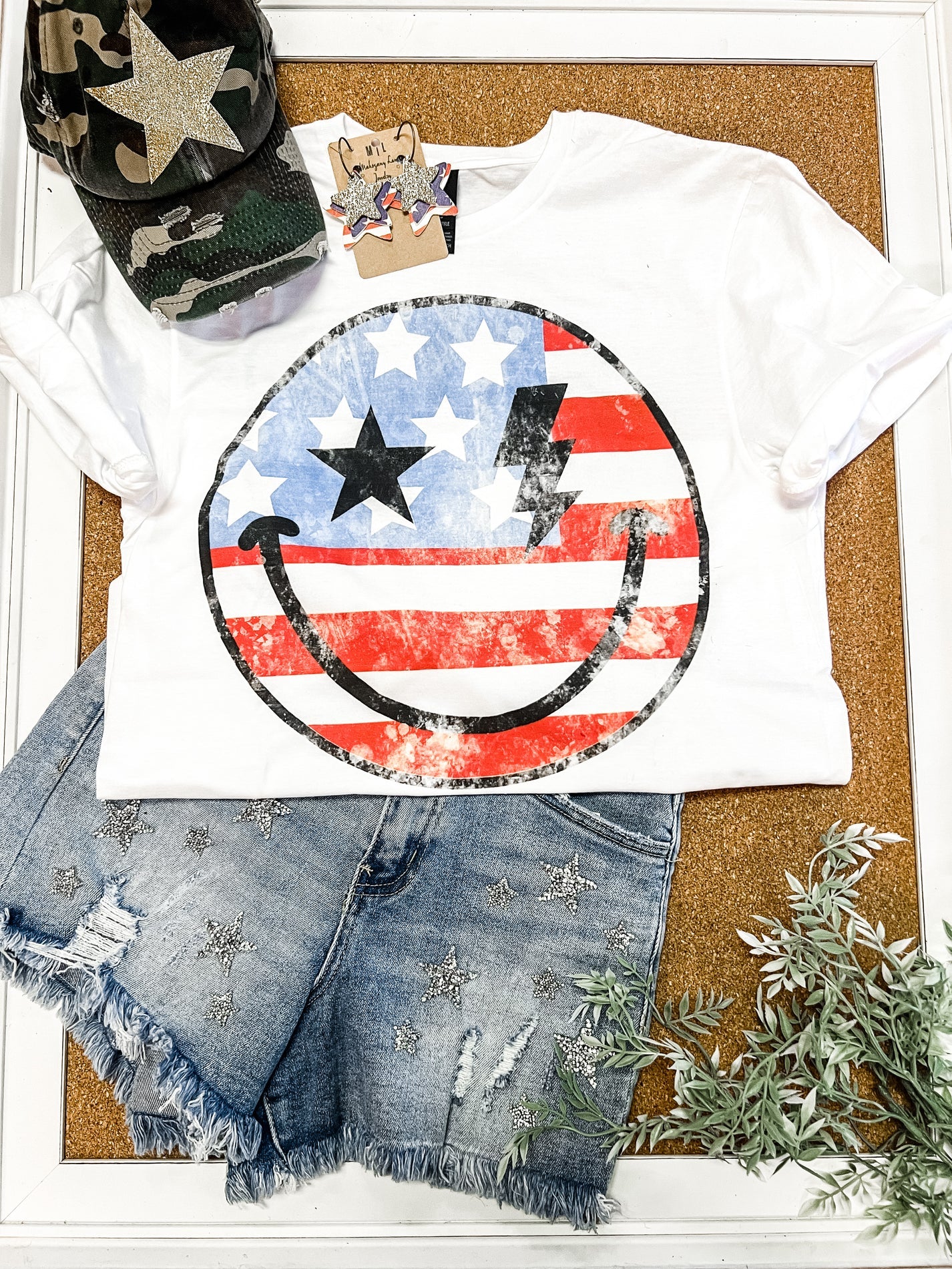 Comfort Colors or Bella Canvas USA Smiley Shirts / Patriotic Happy Tees Memorial Day July 4th / Retro Style/ Toddler - Youth - Adult Sizing