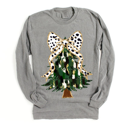 Comfort Colors Christmas Brush Strokes Tree Tee/ Long or Short Sleeve Options