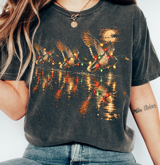 Comfort Colors Halftone Duck Christmas Shirt/ Christmas Duck Shirt/ Youth and Adult Sizes