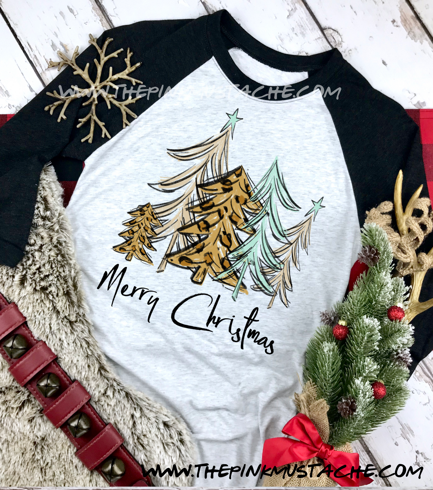 Merry Christmas Tree Print  Raglan / Youth and Adult sizing / Christmas T-Shirt